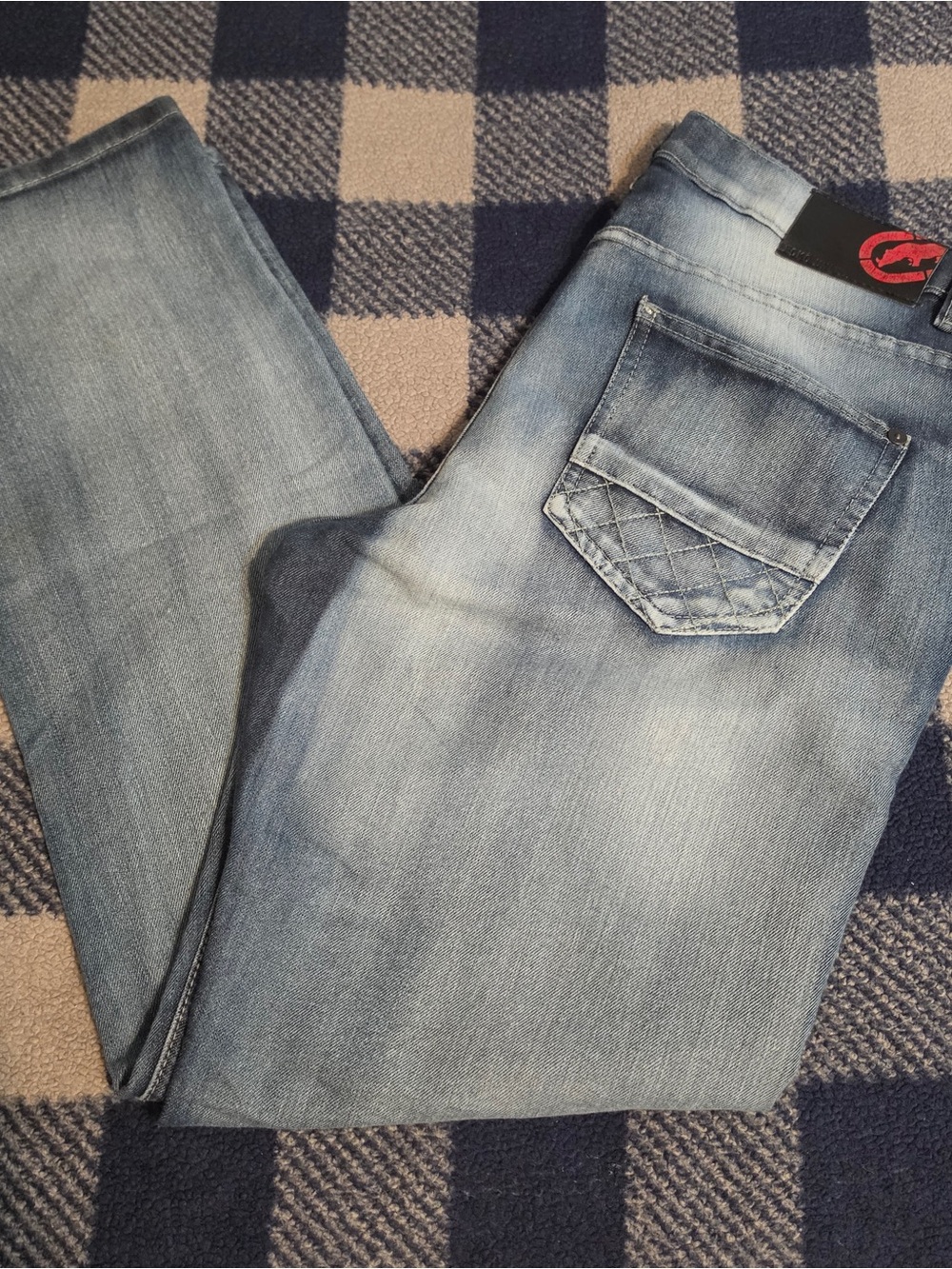 Y2k style ecko unltd jeans acid wash